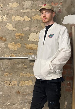 WHITE NIKE HALFZIP SPORTS PULLOVER JACKET MENS COAT (MEDIUM)