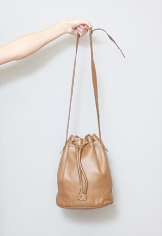 VINTAGE 1980'S BROWN LEATHER BUCKET BAG