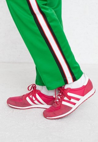 VINTAGE RED ADIDAS TRAINERS