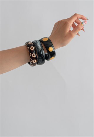 VINTAGE 70S PLASTIC MARBLE EFFECT BLACK MIDI BRACELET