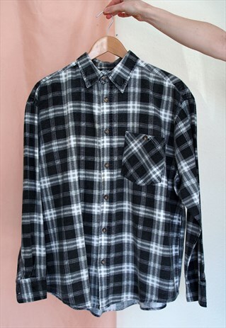 BLACK WHITE CHECKED FLANNEL STYLE SHIRT