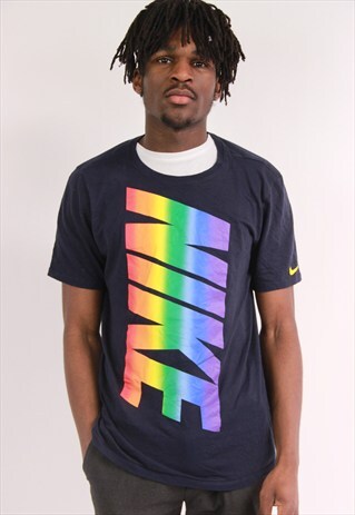 VINTAGE NIKE TSHIRT