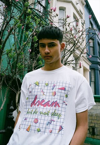 SHORT SLEEVED T-SHIRT IN WHITE WITH 90S PRINTED DESIGN