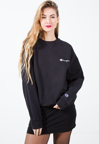 VINTAGE 90'S CHAMPION SWEATSHIRT / S2235