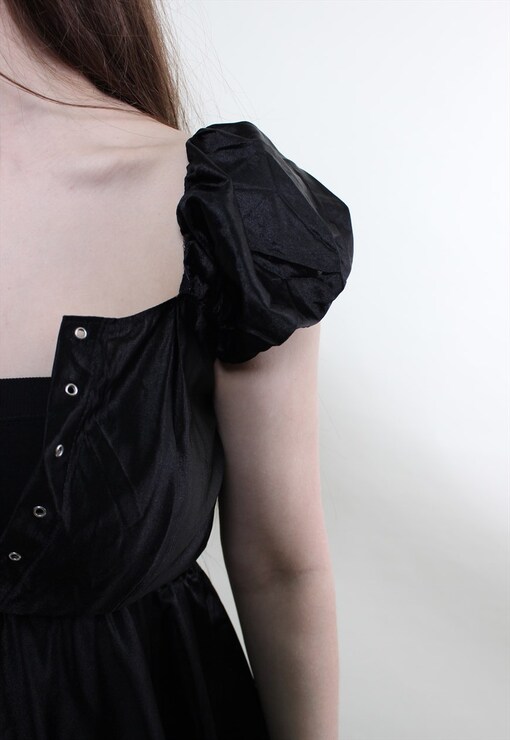 garment image