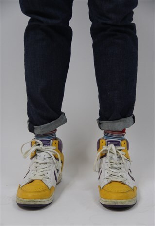 VINTAGE CONVERSE TRAINERS