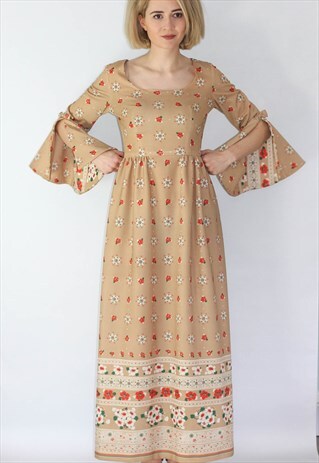 RARE 70'S BELL SLEEVED MAX WEDDING DRESS
