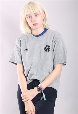 VINTAGE ADIDAS T-SHIRT