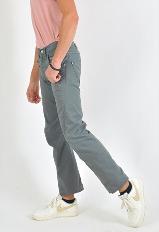 VINTAGE 90'S LEVI'S JEANS IN GREY