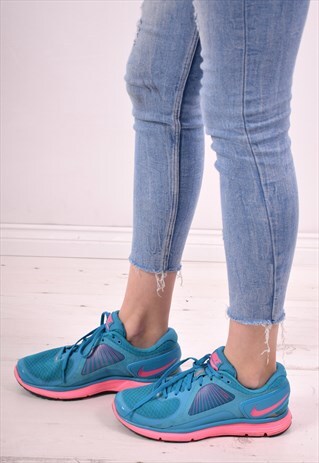 NIKE WOMENS VINTAGE TRAINERS SIZE 7 BLUE 90S