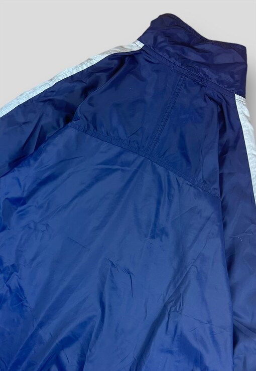 garment image