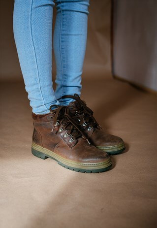 VINTAGE 90S HIKING ANKLE BOOTS