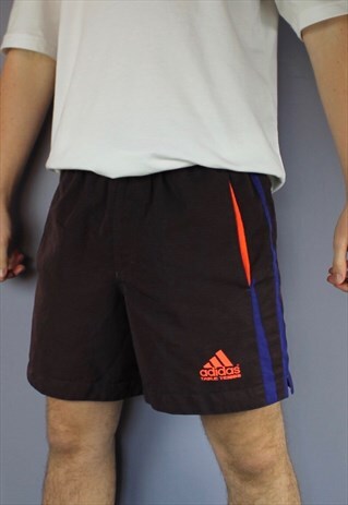 VINTAGE ADIDAS TABLE TENNIS SHORTS IN FADED BLACK WITH POCKE