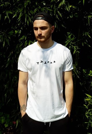 FLOCK GRAPHIC PRINT T-SHIRT IN WHITE