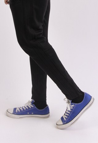 VINTAGE CONVERSE TRAINERS