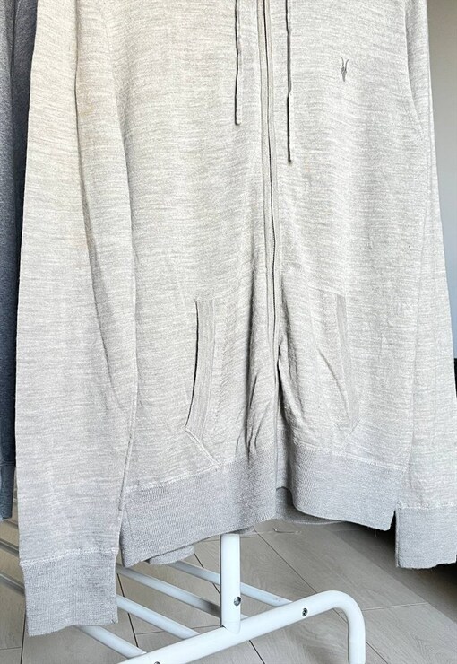 garment image