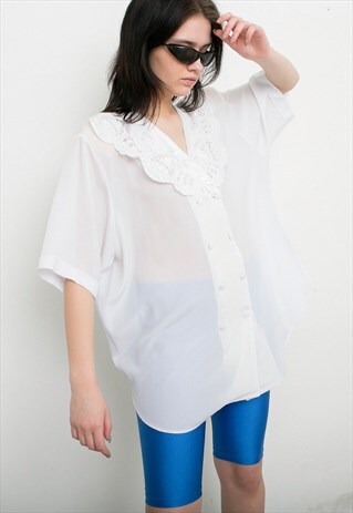 VINTAGE WHITE ELEGANT BLOUSE EMBROIDERY DETAILS V-NECK