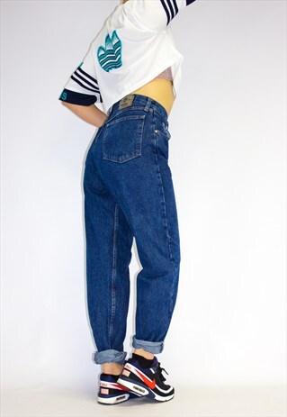 VINTAGE WRANGLER DARK WASH BOYFRIEND JEANS