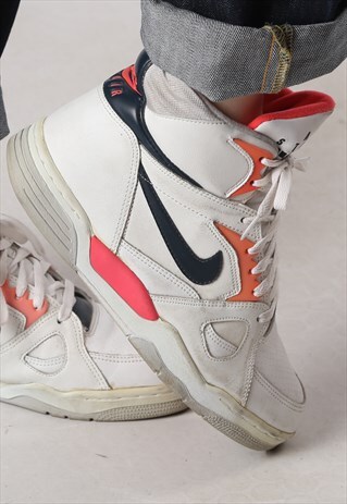 NIKE AIR STRIKE HI TOPS UK 9 , US 10 TRAINERS 1990 (MCH)