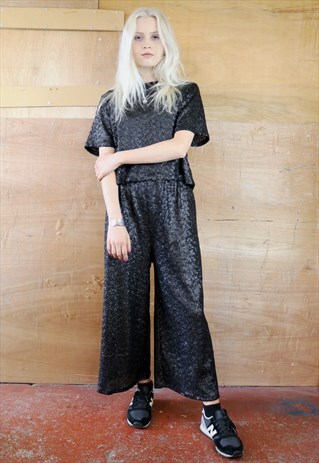 CROP PEG PANTS & TOP CO-ORDINATES IN MATT BLACK SEQUIN