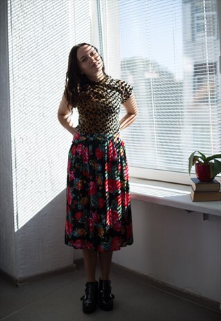 VINTAGE 80'S BLACK FLOWER PRINT MIDI SKIRT