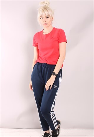 VINTAGE ADIDAS T-SHIRT