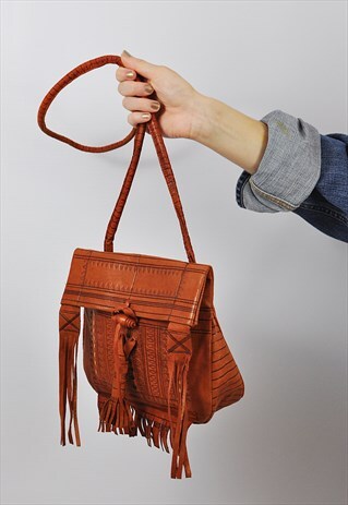 VINTAGE BROWN LEATHER CROSS BODY TASSEL FRINGED BAG
