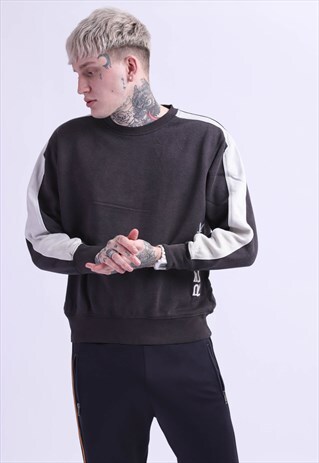 VINTAGE REEBOK SWEATSHIRT