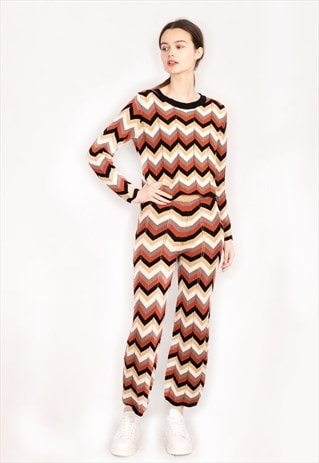 Soft knit long sleeves Crop Top & Trousers in Zig Zag