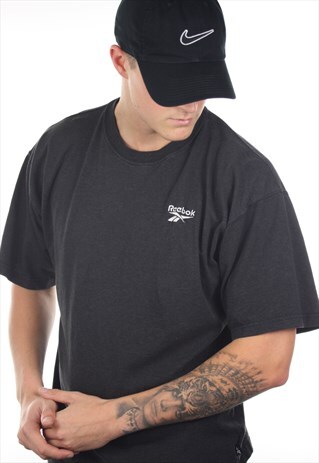 VINTAGE 90S REEBOK SMALL LOGO T SHIRT TEE