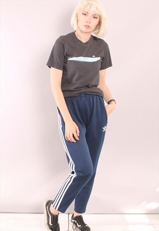 VINTAGE ADIDAS T-SHIRT