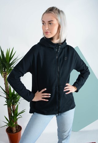 VINTAGE NIKE HOODIE IN BLACK WITH LOGO.