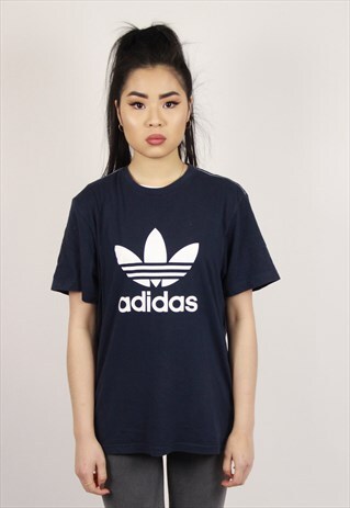 VINTAGE ADIDAS TSHIRT