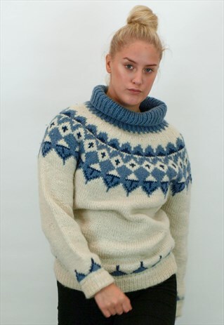 VINTAGE ICELANDIC CHRISTMAS JUMPER