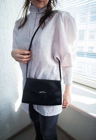 VINTAGE 70'S BLACK SHOULDER BAG