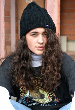 BLACK CHUNKY KNIT TOMMY HILFIGER BEANIE HAT