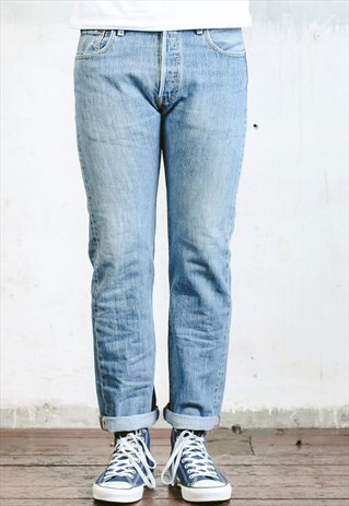 VINTAGE LEVIS 501 JEANS