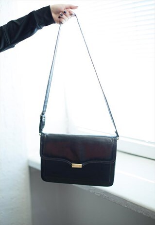 VINTAGE 80'S BLACK SHOULDER BAG