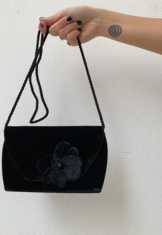 RARE VINTAGE 70S FENDI BLACK VELVET BAG WITH A FLOWER