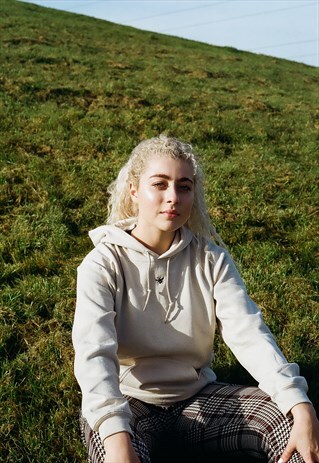 UNISEX HOODIE IN BEIGE WITH MINI BEE EMBROIDERY