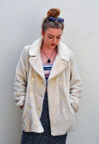 VINTAGE CREAM FAUX FUR JACKET