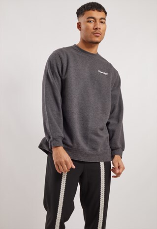 VINTAGE REEBOK SWEATSHIRT
