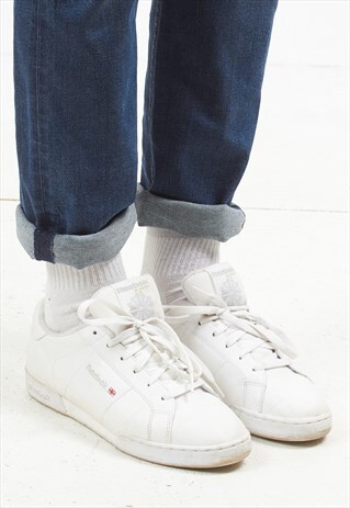 VINTAGE WHITE REEBOK LEATHER TRAINERS