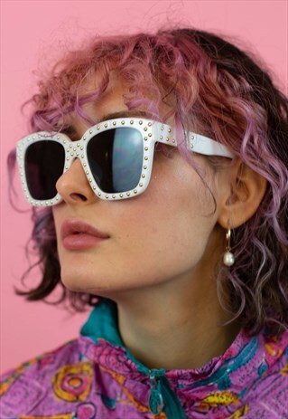 OVERSIZED STUDDED SUNGLASSES IN WHITE