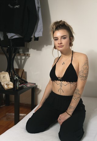 HANDMADE CROCHET TOP WITH WOODEN RING