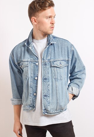 VINTAGE DENIM JACKET