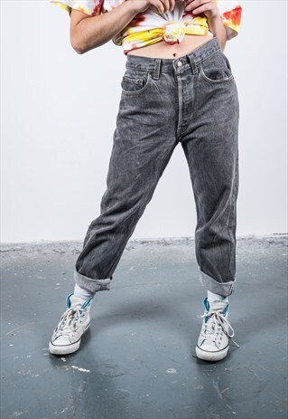 VINTAGE HIGH-WAISTED GREY LEVI'S 501 MOM JEANS