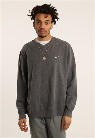 VINTAGE NIKE EMBROIDERED SWEATSHIRT