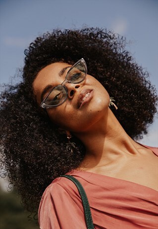 HALF MOON CAT EYE SUNGLASSES