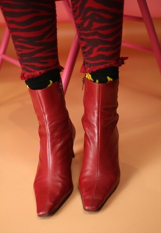 VINTAGE 90S Y2K POINTED STILETTO MID HEEL RED LEATHER BOOTS